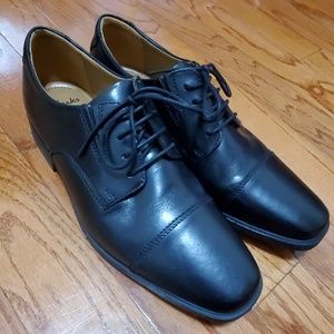 Clarks Tilden Men's Oxfords size 8.5 E